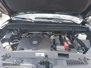 2021 Toyota Highlander XLE with VIN 5TDGZRBH6MS072433, listed as a IAAI auction lot 41894279 with 60,007 mi miles. Bid and sale history available at carsss.com. Image 10.