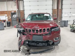 2019 Jeep Cherokee Limited z VIN 1C4PJMDX3KD352981, wystawiony jako IAAI lot #42505194 z przebiegiem 88 863 mil mil oraz . Historia ofert i sprzedaży dostępna na DreamBid. Obrazek 13.