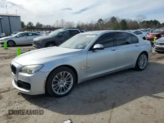 2014 BMW 7 Series ALPINA B7 z VIN WBAYE8C54ED135263, wystawiony jako Copart lot #46452435 z przebiegiem 138 731 mil mil oraz Szkody całkowita. Historia ofert i sprzedaży dostępna na DreamBid. Obrazek 1.