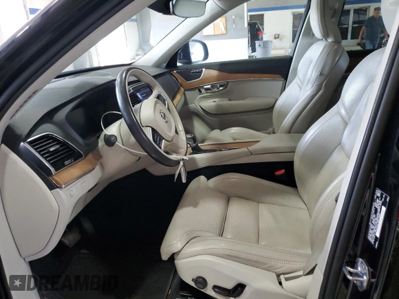 2019 Volvo XC90 Inscription with VIN YV4A22PLXK1511820, listed as a Copart auction lot 55810785 with 55,288 mi miles and Salvage title. Bid and sale history available at DreamBid. Image 7.