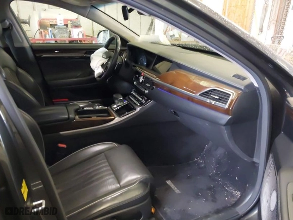 2019 Genesis G90 5.0L Ultimate with VIN KMHG54JH5KU050718, listed as a IAAI auction lot 41566222 with 64,095 mi miles. Bid and sale history available at carsss.com. Image 5.