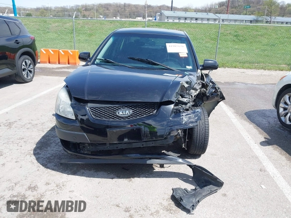 2008 Kia Rio LX with VIN KNADE123X86323641, listed as a IAAI auction lot 41985631 with 175,102 mi miles and . Bid and sale history available at DreamBid. Image 11.