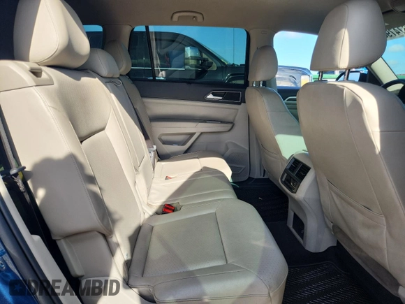 2018 Volkswagen Atlas SE with VIN 1V2DR2CA8JC509601, listed as a Copart auction lot 63747935 with 176,406 mi miles and Salvage title. Bid and sale history available at DreamBid. Image 11.