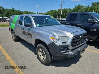 2018 Toyota Tacoma SR with VIN 5TFSX5EN6JX062775, listed as a IAAI auction lot 42774090 with 146,583 mi miles and . Bid and sale history available at DreamBid. Image 4.