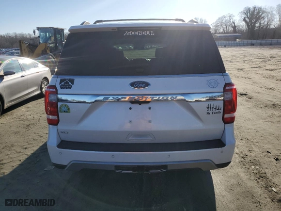 2018 Ford Expedition Max XLT with VIN 1FMJK1HT8JEA17440, listed as a Copart auction lot 42983395 with NaN miles and Clean Title. Bid and sale history available at carsss.com. Image 6.