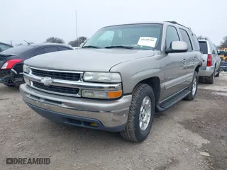 2001 Chevrolet Tahoe LT with VIN 1GNEC13T31R107668, listed as a IAAI auction lot 41629386 with 270,644 mi miles. Bid and sale history available at carsss.com. Image 2.