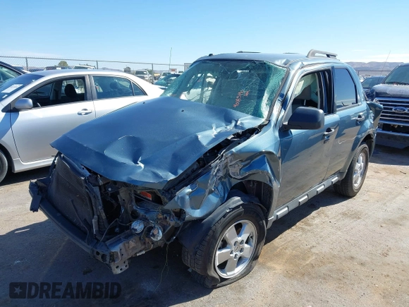 2012 Ford Escape XLT with VIN 1FMCU0D78CKC18328, listed as a IAAI auction lot 40185140 with 81,904 mi miles. Bid and sale history available at carsss.com. Image 2.