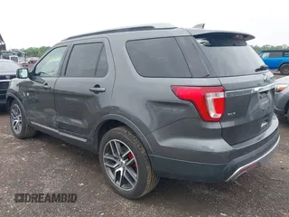 2017 Ford Explorer XLT z VIN 1FM5K8D85HGA57257, wystawiony jako IAAI lot #42439133 z przebiegiem 253 750 mil mil oraz . Historia ofert i sprzedaży dostępna na DreamBid. Obrazek 3.
