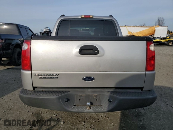 2005 Ford Explorer Sport Trac XLS z VIN 1FMZU77K75UB40439, wystawiony jako Copart lot #88530195 z przebiegiem 181 383 mil mil oraz Szkoda całkowita • Salvage title. Historia ofert i sprzedaży dostępna na DreamBid. Obrazek 6.