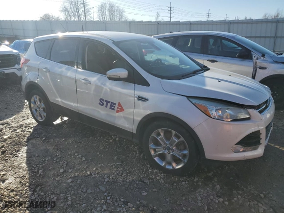 2013 Ford Escape SEL with VIN 1FMCU9H94DUD25673, listed as a Copart auction lot 84903014 with 124,653 mi miles and Salvage Title. Bid and sale history available at carsss.com. Image 4.
