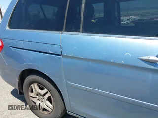 2005 Honda Odyssey EX-L with VIN 5FNRL38785B110823, listed as a IAAI auction lot 42154177 with 195,298 mi miles. Bid and sale history available at carsss.com. Image 12.