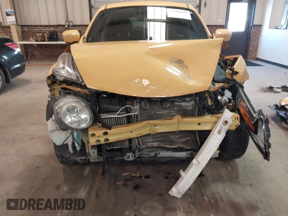 2015 Nissan Juke SV with VIN JN8AF5MR6FT509241, listed as a IAAI auction lot 41580123 with 92,743 mi miles. Bid and sale history available at carsss.com. Image 6.