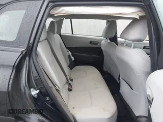 2024 Toyota Corolla Cross L z VIN 7MUAAAAG6RV088975, wystawiony jako IAAI lot #40961188 z przebiegiem 4 204 mil mil oraz . Historia ofert i sprzedaży dostępna na DreamBid. Obrazek 8.