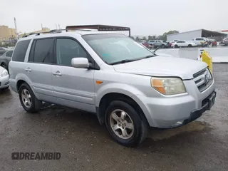 2006 Honda Pilot EX-L with VIN 2HKYF18636H515182, listed as a IAAI auction lot 41811646 with 198,820 mi miles and . Bid and sale history available at DreamBid. Image 1.