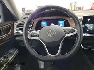 2024 Volkswagen Atlas SE with VIN 1V2HR2CA9RC558223, listed as a IAAI auction lot 42734557 with 22,426 mi miles and . Bid and sale history available at DreamBid. Image 1.