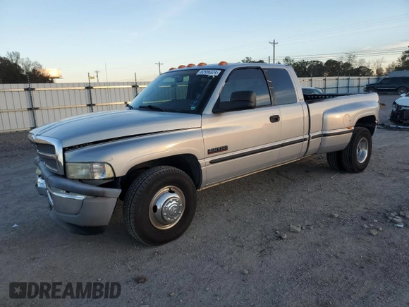 1999 Dodge 3500 z VIN 1B7MC3361XJ646338, wystawiony jako Copart lot #82956324 z przebiegiem 180 651 mil mil oraz Szkoda całkowita • Salvage title. Historia ofert i sprzedaży dostępna na DreamBid. Obrazek 1.