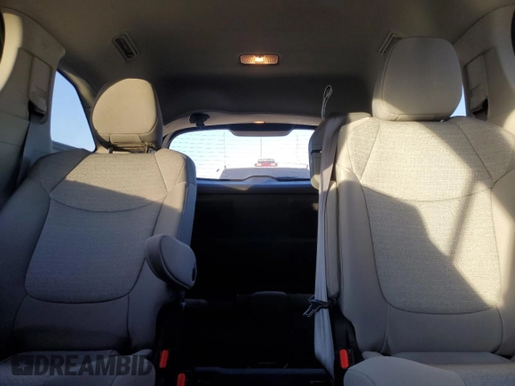 2024 Toyota Sienna LE with VIN 5TDKSKFC2RS147964, listed as a Copart auction lot 87694945 with 4,604 mi miles and Salvage Title. Bid and sale history available at carsss.com. Image 10.