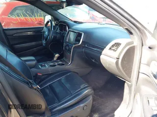2017 Jeep Grand Cherokee Overland with VIN 1C4RJFCG4HC646281, listed as a IAAI auction lot 41661427 with 205,852 mi miles. Bid and sale history available at carsss.com. Image 5.