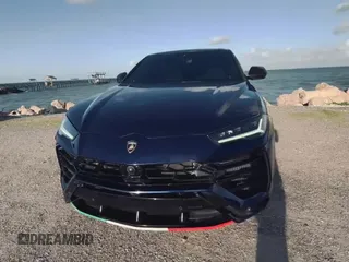 2019 Lamborghini Urus with VIN ZPBUA1ZL7KLA02968, listed as a Copart auction lot 60992945 with 9,750 mi miles and Salvage title. Bid and sale history available at DreamBid. Image 11.