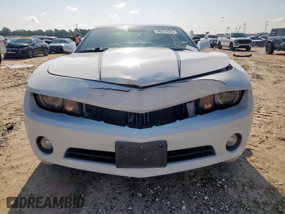 2011 Chevrolet Camaro 2LT с VIN 2G1FC1ED7B9212026, выставлен на аукционе Copart как лот 58577625 с пробегом 151 879 миль миль и Списание • Salvage title. История ставок и продаж доступна на DreamBid. Изображение 5.