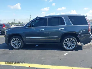 2019 Cadillac Escalade Premium Luxury z VIN 1GYS3CKJ5KR249877, wystawiony jako IAAI lot #42330256 z przebiegiem 46 624 mil mil oraz . Historia ofert i sprzedaży dostępna na DreamBid. Obrazek 14.