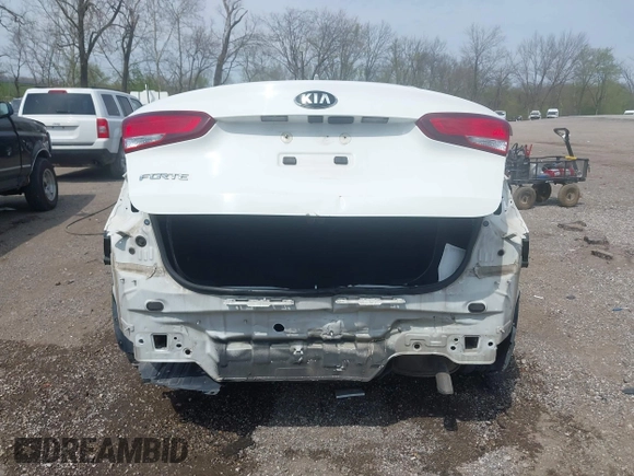 2017 Kia Forte LX with VIN 3KPFK4A76HE111114, listed as a IAAI auction lot 42010385 with 198,304 mi miles. Bid and sale history available at carsss.com. Image 17.