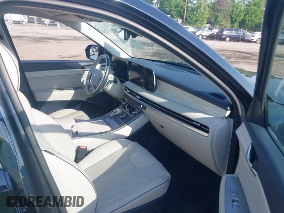 2024 Hyundai Palisade Calligraphy z VIN KM8R7DGE8RU690142, wystawiony jako IAAI lot #42287215 z przebiegiem 28 603 mil mil oraz . Historia ofert i sprzedaży dostępna na DreamBid. Obrazek 5.
