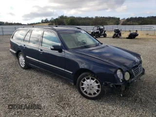 2001 Mercedes-Benz E-Class with VIN WDBJH65JX1B387291, listed as a Copart auction lot 79756824 with 261,205 mi miles and Salvage Title. Bid and sale history available at carsss.com. Image 4.