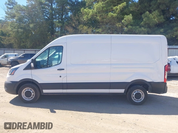 2022 Ford Transit Cargo with VIN 1FTBR1C84NKA76483, listed as a IAAI auction lot 40365786 with 28,854 mi miles and . Bid and sale history available at DreamBid. Image 14.