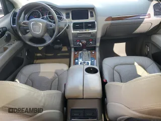 2010 Audi Q7 z VIN WA1DVAFE3AD008027, wystawiony jako Copart lot #59165825 z przebiegiem 158 040 mil mil oraz Czysty tytuł • Clean title. Historia ofert i sprzedaży dostępna na DreamBid. Obrazek 8.