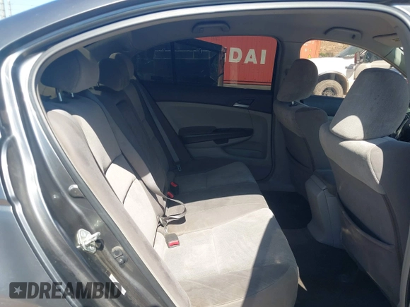 2008 Honda Accord LX z VIN JHMCP263X8C015541, wystawiony jako IAAI lot #42328358 z przebiegiem 179 747 mil mil oraz . Historia ofert i sprzedaży dostępna na DreamBid. Obrazek 8.