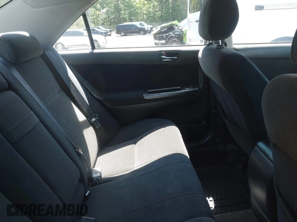 2002 Toyota Camry LE z VIN JTDBE32K020095947, wystawiony jako IAAI lot #42364984 z przebiegiem 198 756 mil mil oraz . Historia ofert i sprzedaży dostępna na DreamBid. Obrazek 8.