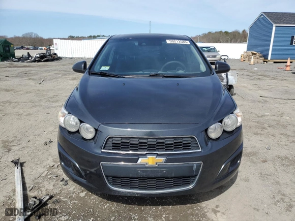 2015 Chevrolet Sonic LT with VIN 1G1JC5SGXF4148332, listed as a Copart auction lot 50212585 with 117,108 mi miles and Clean Title. Bid and sale history available at carsss.com. Image 5.