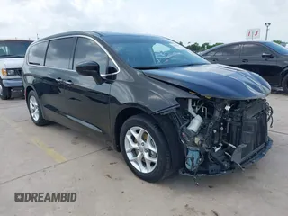 2018 Chrysler Pacifica Touring Plus z VIN 2C4RC1FG2JR129163, wystawiony jako IAAI lot #42105964 z przebiegiem 72 627 mil mil oraz . Historia ofert i sprzedaży dostępna na DreamBid. Obrazek 1.