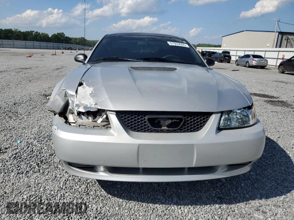 2000 Ford Mustang GT z VIN 1FAFP42X8YF309852, wystawiony jako Copart lot #57959605 z przebiegiem 251 001 mil mil oraz Szkoda całkowita • Salvage title. Historia ofert i sprzedaży dostępna na DreamBid. Obrazek 5.