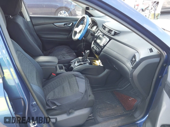 2019 Nissan Rogue SV with VIN KNMAT2MT7KP522209, listed as a IAAI auction lot 41481204 with 54,658 mi miles. Bid and sale history available at carsss.com. Image 5.