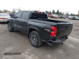 2024 Chevrolet Colorado 4WD Z71 with VIN 1GCPTDEK5R1196760, listed as a IAAI auction lot 41805734 with 5,252 mi miles. Bid and sale history available at carsss.com. Image 3.