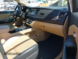 2017 Kia Sedona LX with VIN KNDMB5C16H6254544, listed as a IAAI auction lot 41961809 with 124,658 mi miles. Bid and sale history available at carsss.com. Image 5.