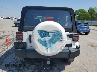 2018 Jeep Wrangler Sahara z VIN 1C4AJWBG5JL811081, wystawiony jako Copart lot #54382845 z przebiegiem 21 489 mil mil oraz Szkoda całkowita • Salvage title. Historia ofert i sprzedaży dostępna na DreamBid. Obrazek 6.