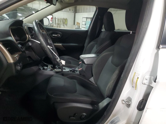 2017 Jeep Cherokee Latitude with VIN 1C4PJMCSXHW567700, listed as a Copart auction lot 47619685 with 151,673 mi miles and Salvage Title. Bid and sale history available at carsss.com. Image 7.