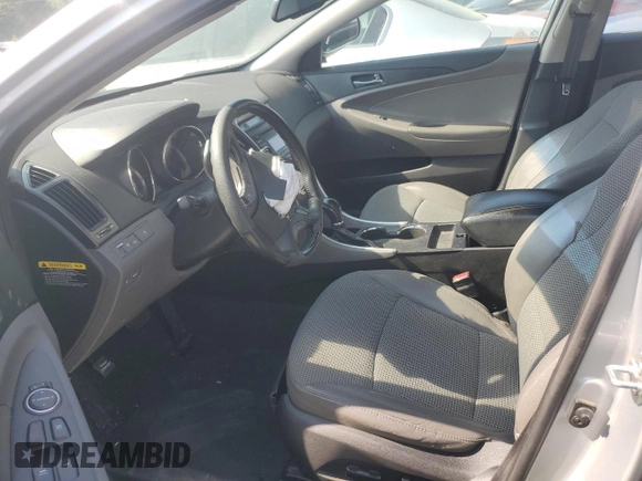 2012 Hyundai Sonata SE z VIN 5NPEC4AC0CH369641, wystawiony jako Copart lot #55160595 z przebiegiem Nie podano mil oraz Szkoda całkowita • Salvage title. Historia ofert i sprzedaży dostępna na DreamBid. Obrazek 7.