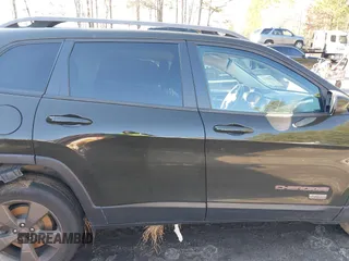 2017 Jeep Cherokee Latitude с VIN 1C4PJMCB5HW509557, выставлен на аукционе IAAI как лот 41586660 с пробегом 51 842 миль миль и . История ставок и продаж доступна на DreamBid. Изображение 13.