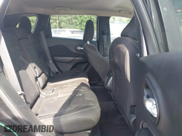 2016 Jeep Cherokee Latitude с VIN 1C4PJLCB4GW287540, выставлен на аукционе IAAI как лот 42517646 с пробегом 154 501 миль миль и . История ставок и продаж доступна на DreamBid. Изображение 8.