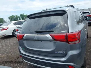 2018 Mitsubishi Outlander SEL z VIN JA4J24A58JZ058655, wystawiony jako IAAI lot #42569775 z przebiegiem 111 370 mil mil oraz . Historia ofert i sprzedaży dostępna na DreamBid. Obrazek 16.