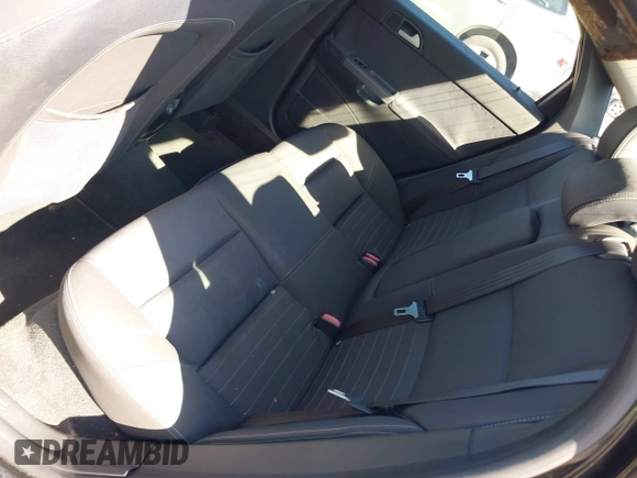 2005 Volvo S40 with VIN YV1MS382852109136, listed as a IAAI auction lot 42122931 with 151,720 mi miles. Bid and sale history available at carsss.com. Image 16.