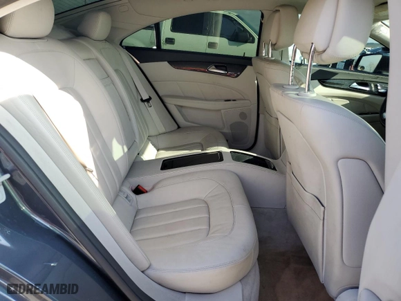 2015 Mercedes-Benz CLS-Class CLS 400 with VIN WDDLJ6HB4FA156599, listed as a Copart auction lot 85143244 with 100,877 mi miles and Clean Title. Bid and sale history available at carsss.com. Image 10.