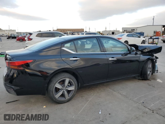 2020 Nissan Altima 2.5 SL with VIN 1N4BL4EW9LC249703, listed as a Copart auction lot 88711195 with 72,767 mi miles and Salvage Title. Bid and sale history available at carsss.com. Image 3.