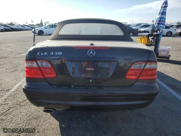 2001 Mercedes-Benz CLK-Class with VIN WDBLK70G91T062816, listed as a Copart auction lot 42784395 with 72,129 mi miles and Salvage Title. Bid and sale history available at carsss.com. Image 6.