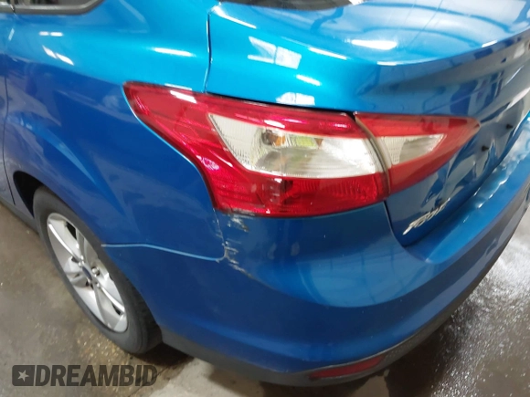 2014 Ford Focus SE with VIN 1FADP3F2XEL238344, listed as a IAAI auction lot 41845411 with 189,267 mi miles. Bid and sale history available at carsss.com. Image 17.