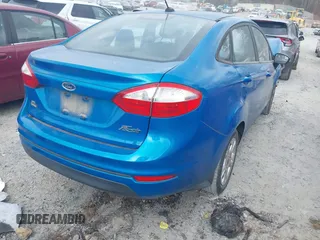 2016 Ford Fiesta SE with VIN 3FADP4BJ2GM173235, listed as a IAAI auction lot 41709945 with 98,007 mi miles. Bid and sale history available at carsss.com. Image 4.